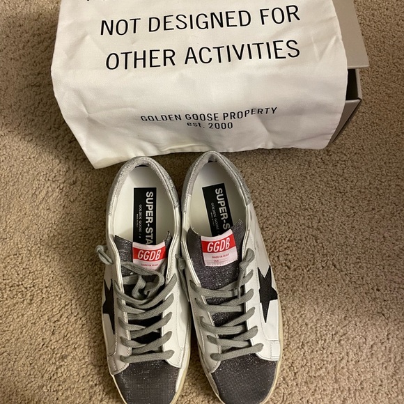 Brand new Golden Goose shoes. Never worn - Picture 4 of 6